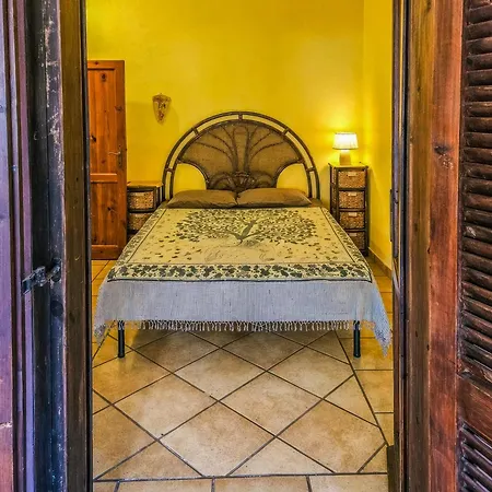 Privato As